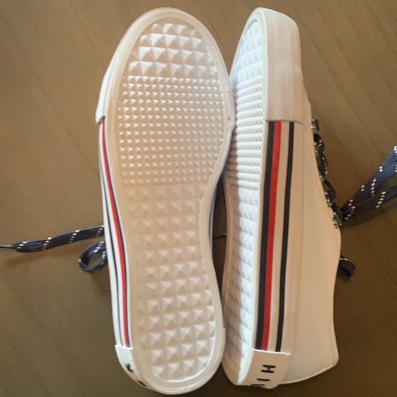 Tommy Hilfiger Sneakers - Picture 5 of 5